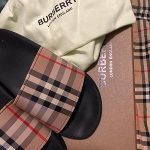 Burberry combo boys